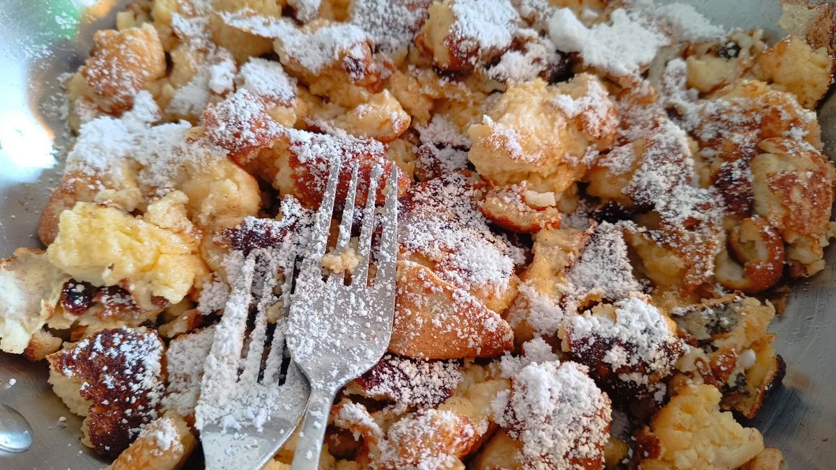Kaiserschmarrn mit Zwetschkenröster